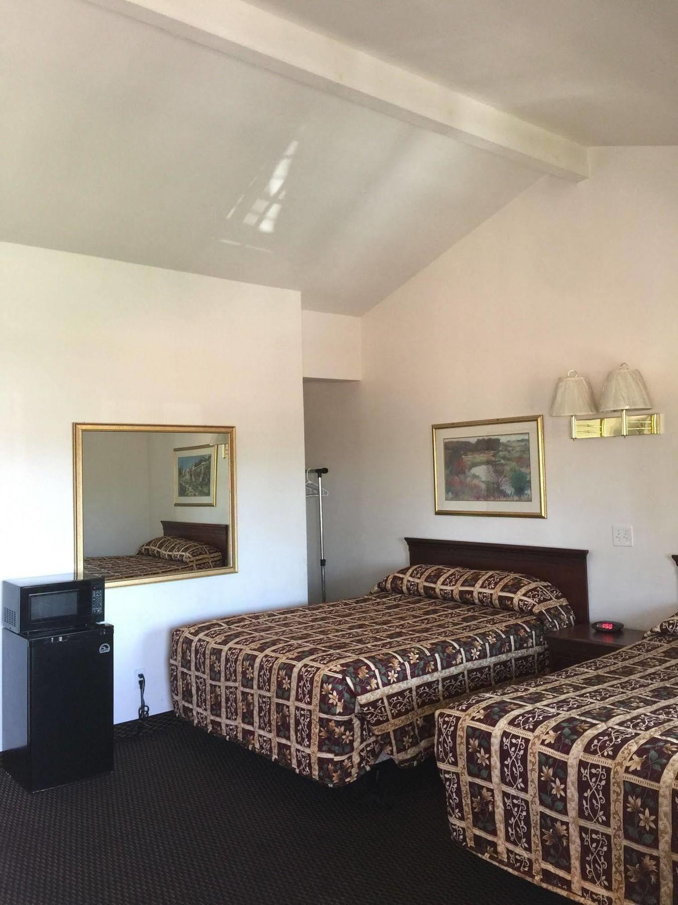 Escondido Inn Eksteriør bilde